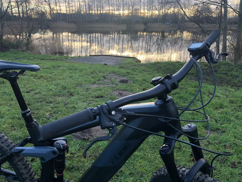 2nd Hand Cube Stereo Hybrid 160 HPC SL 625 18 Inch 2020 Black-11